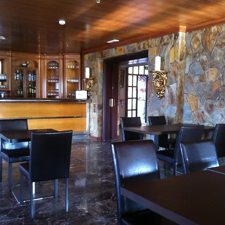 Hotel Petit Mirador Torrelles De Llobregat