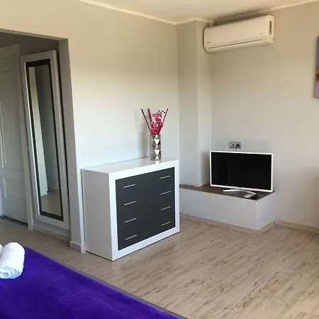 Ξενοδοχείο Petit Mirador 3*