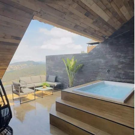 Petit Mirador 3*