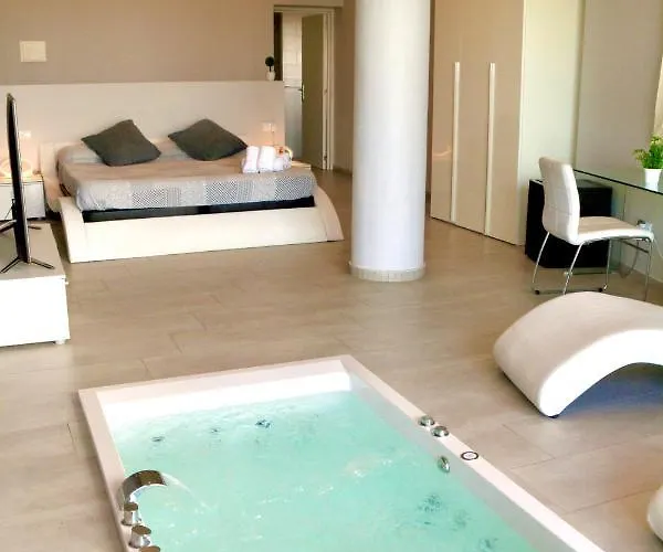 Hotel Petit Mirador 3*