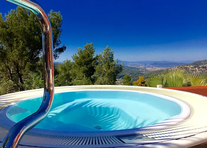 Petit Mirador 3*