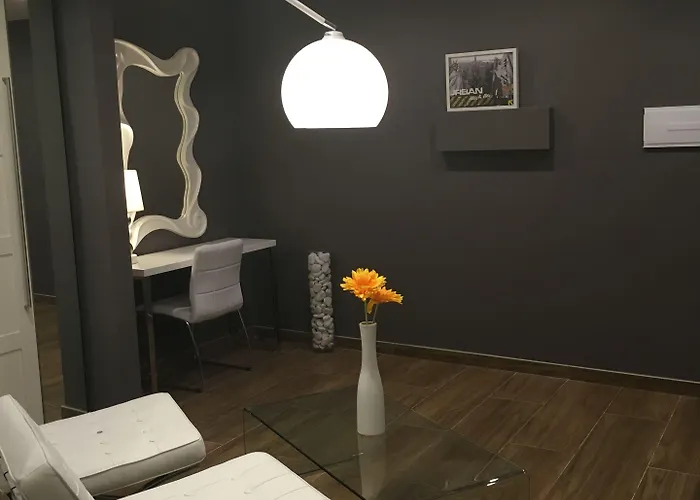 Hotel Petit Mirador Torrelles De Llobregat