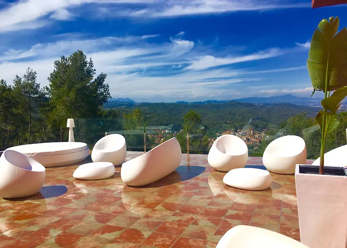 Petit Mirador Hotel 3*