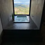 佩蒂特米拉多酒店
